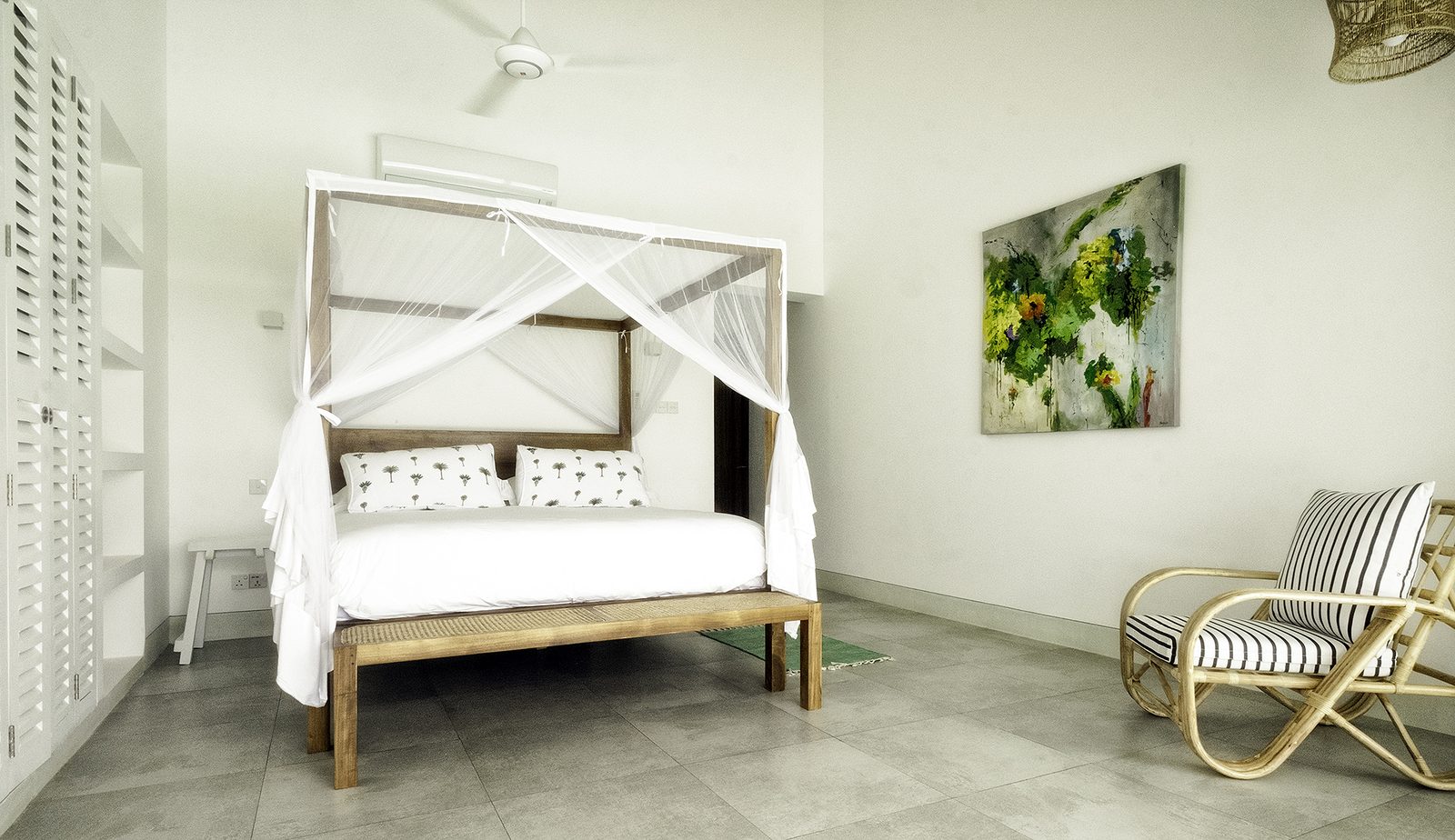 King bedroom with ocean views at Tea Tree Villa